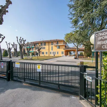 Apartment Sporting Club Paola
